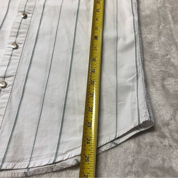 VON Dutch White SS Snap Down Striped Shirt EUC S - Picture 9 of 10